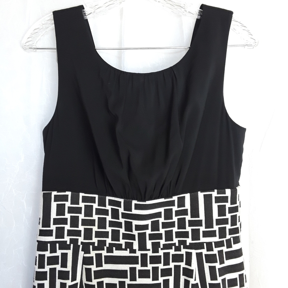 Trina Turk Geometric Sheath Dress - Picture 3 of 7